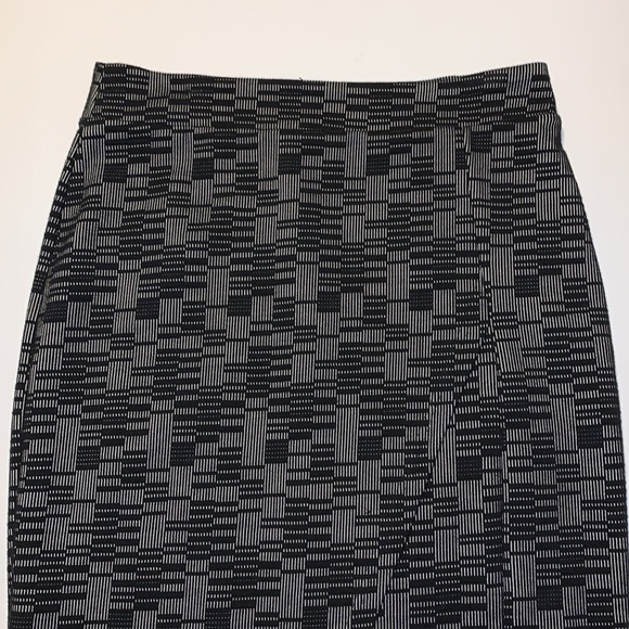 Anthropologie Maeve Black and Grey Stretchy Pencil Skirt - Women’s Size Medium - Picture 3 of 7